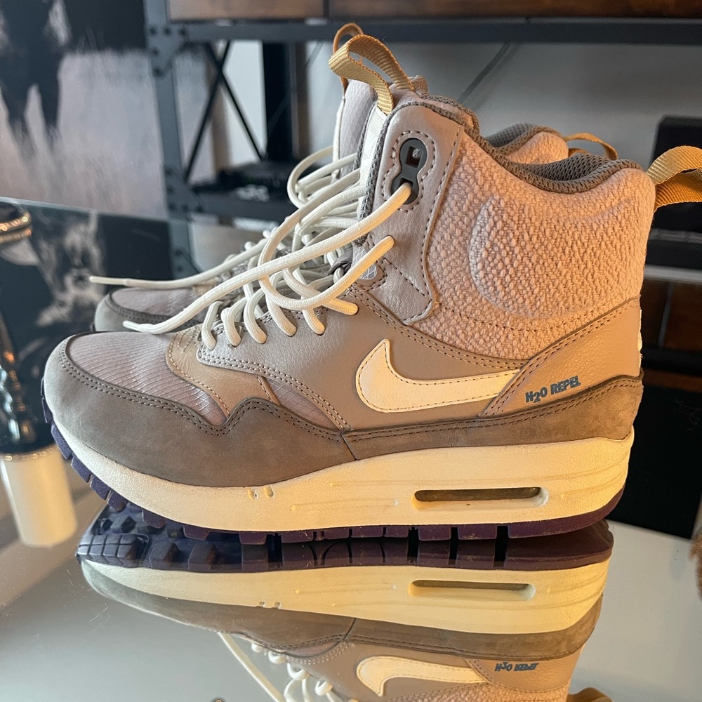 Nike Air